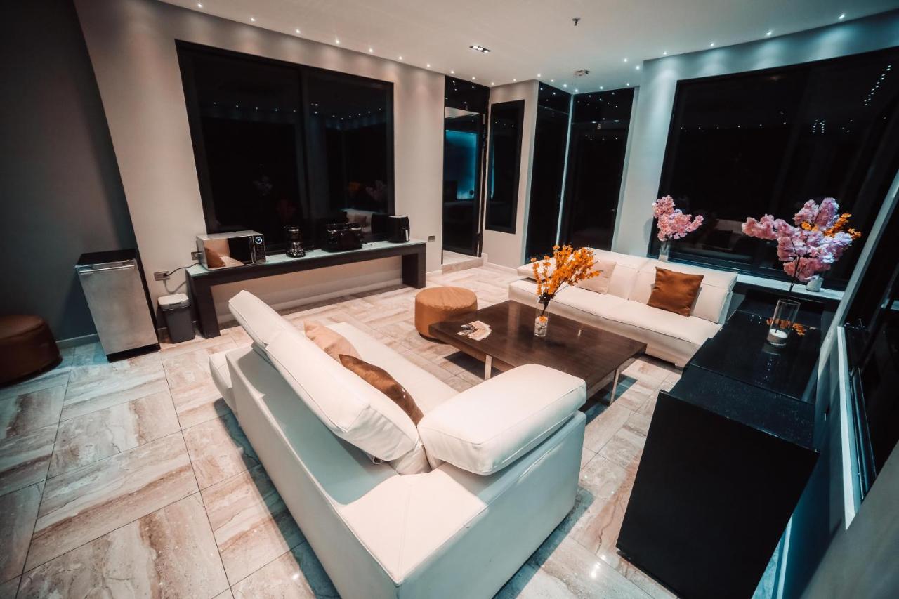 1Million Luxury Suites Medellín Kültér fotó