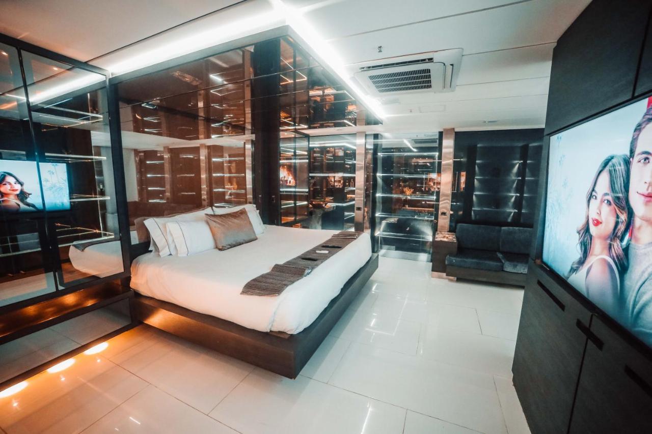 1Million Luxury Suites Medellín Kültér fotó