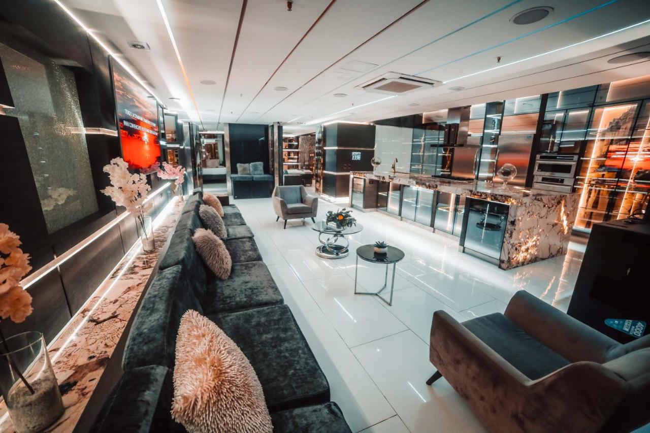 1Million Luxury Suites Medellín Kültér fotó
