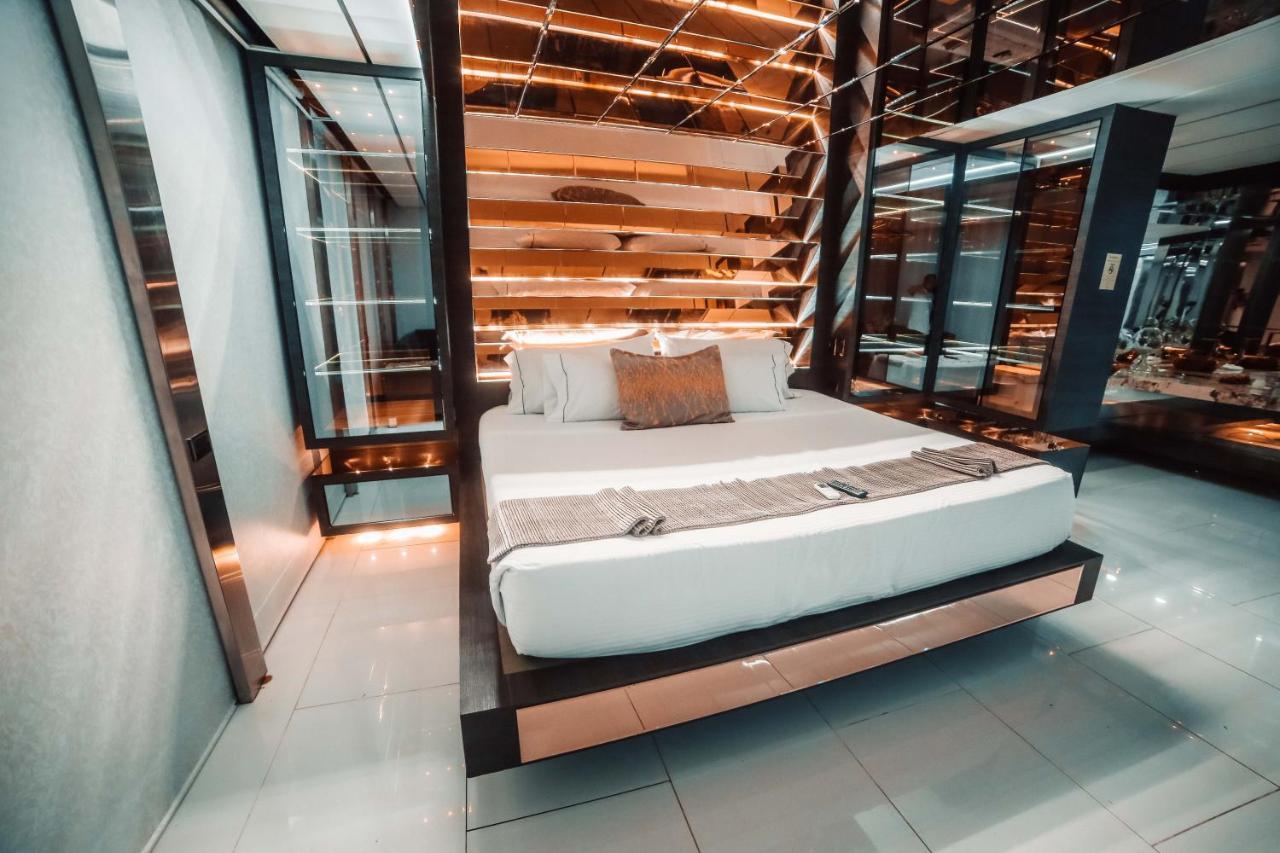 1Million Luxury Suites Medellín Kültér fotó