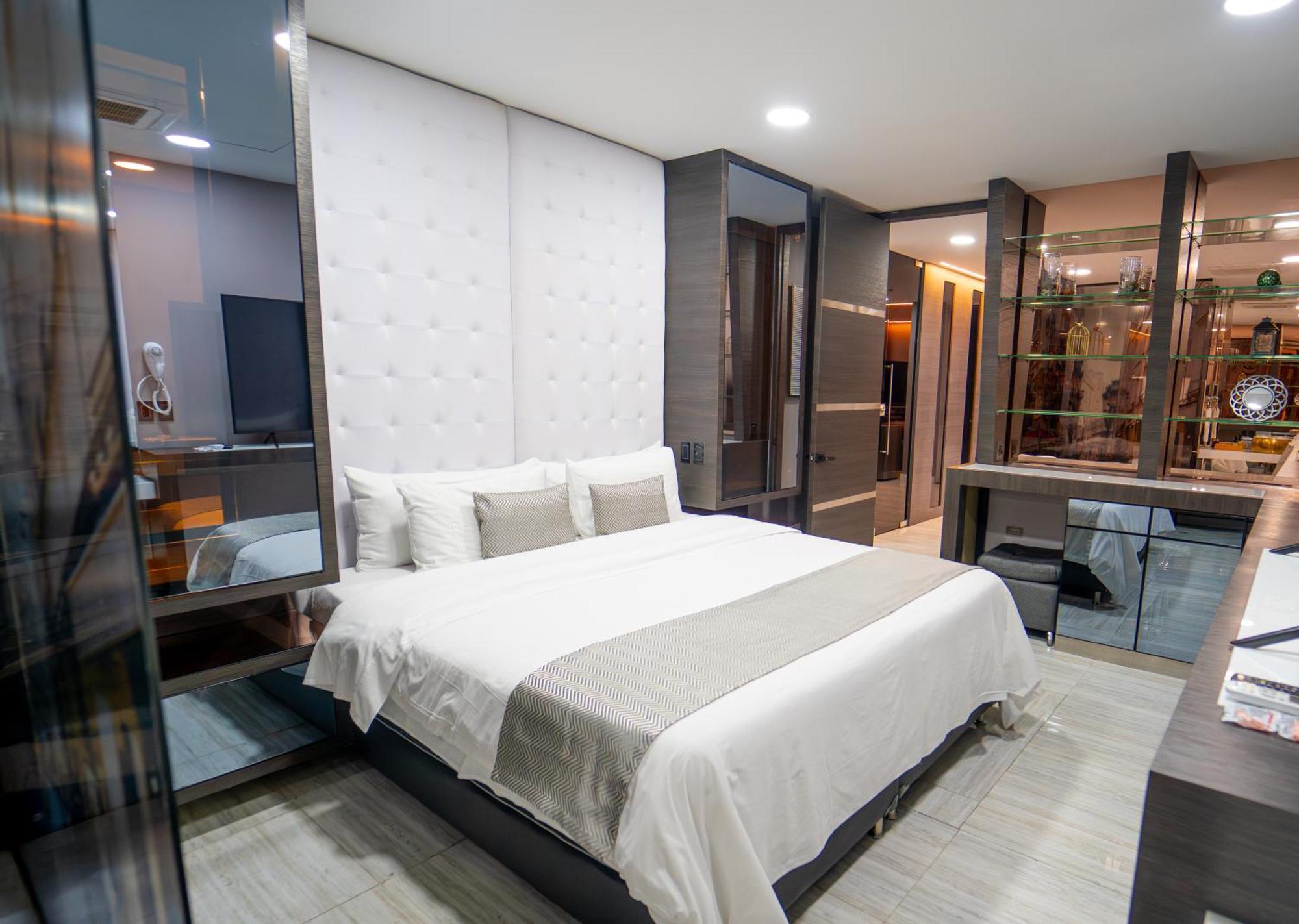 1Million Luxury Suites Medellín Kültér fotó